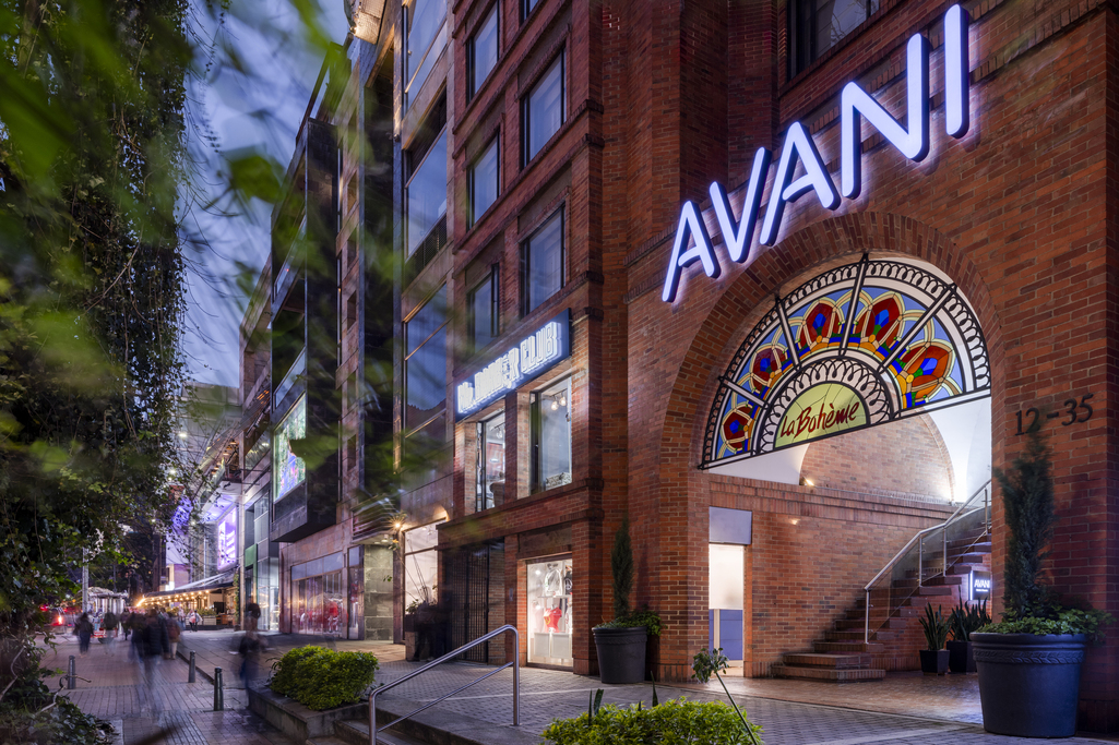 In front of Hotel Avani Royal Zona T Bogotá