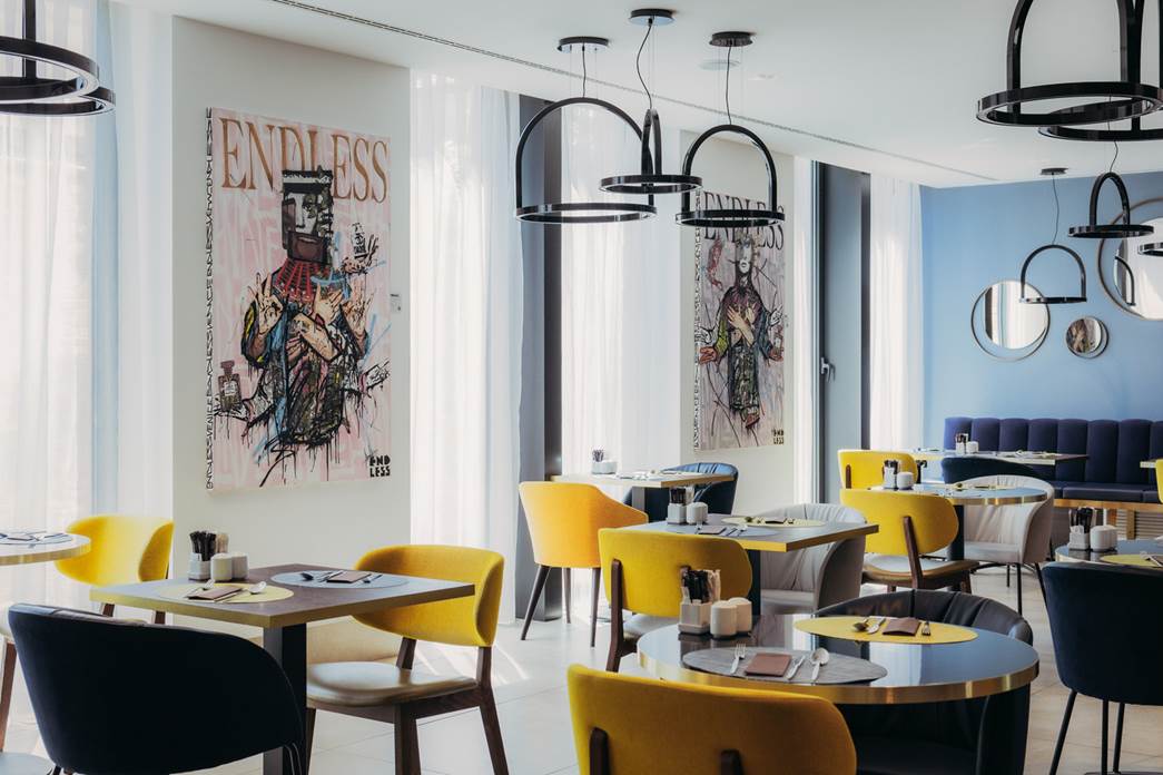 Avani Rio Novo Venice Hotel and Endless artwork