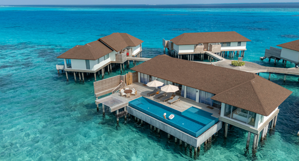 Spacious villas designed for group vacation in Maldives