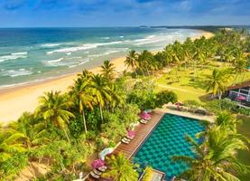 Avani Celebrates First Decade in Travel